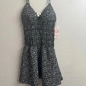 Sugar Kiss Black White Floral Dress L NWT Juniors Casual Sleeveless Mini